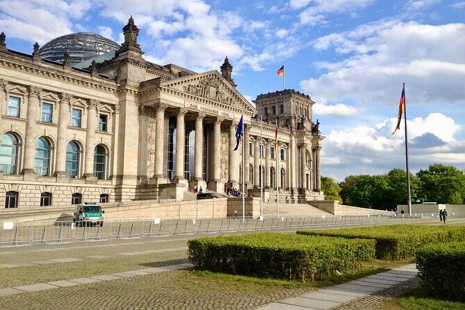 Private Taxi Tour of Berlin East and West and Neighbourhood approx. 4-6h - Gendarmenmarkt: Berlin’s postcard-perfect square with real political layers