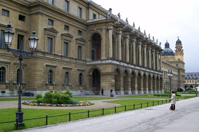 Private Tour: Munich Third Reich Walking Tour - Starting at Radius Tours: Pickup, Meet Point, and Getting Oriented