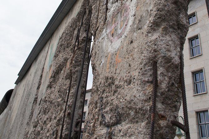 Private tour of Berlin - Wall-era memory and hard history: Brandenburg Gate, Holocaust Memorial, and Checkpoint Charlie