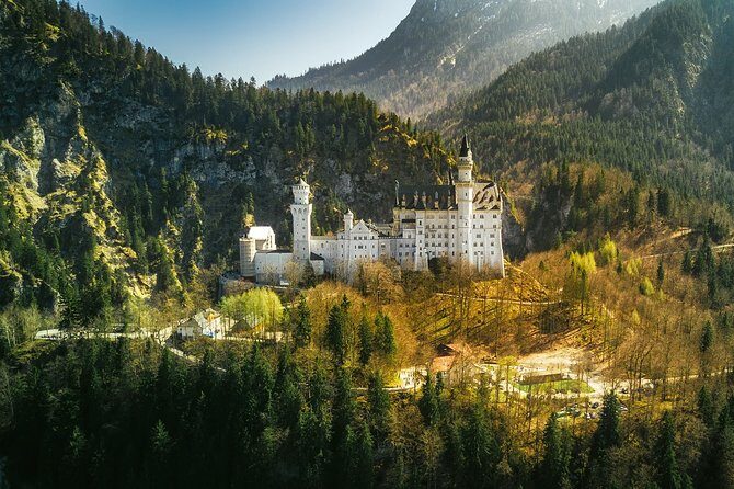Private Tour of Neuschwanstein Castle & Highline 179 from Munich - Small-Group Private Service: What Guides Do That You Actually Notice