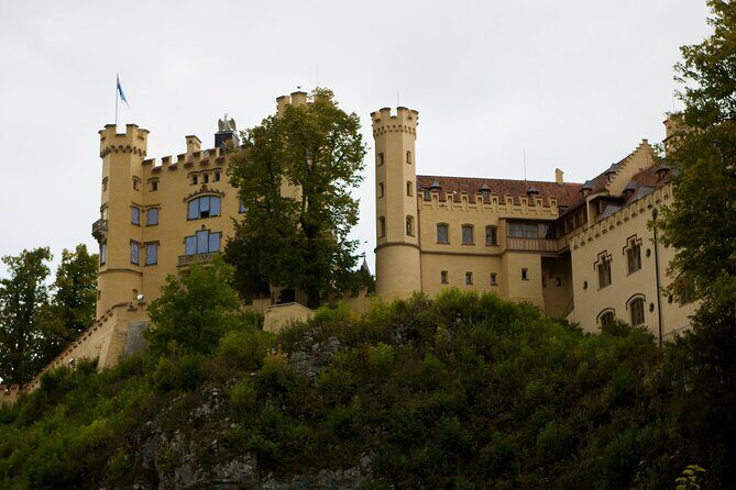 Private tour of the best of Fussen - Sightseeing, Food & Culture with a local - A 2.5-hour private introduction to Füssen’s old town