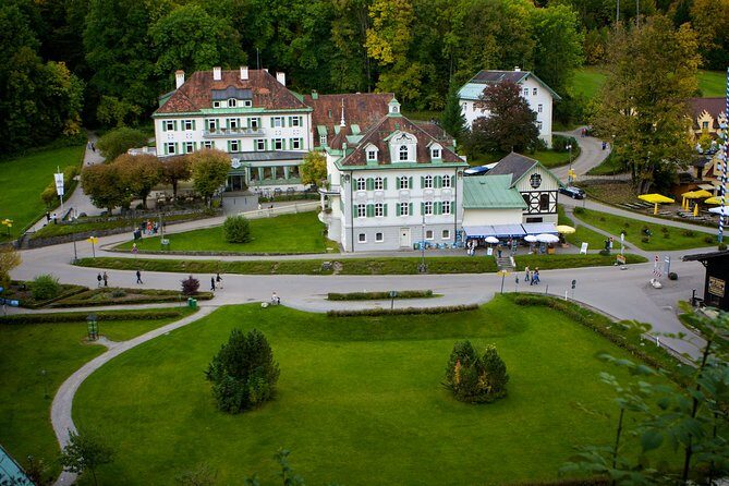 Private tour of the best of Fussen - Sightseeing, Food & Culture with a local - Who should book this Füssen private tour?