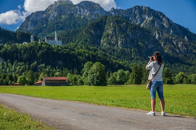 Private Tour to Neuschwanstein & Linderhof, Skip The Line & Lunch - Ettal lunch stop: a Bavarian meal with the right kind of timing