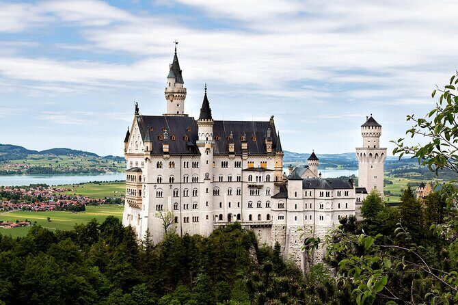 Private Tour to Royal Castle of Neuschwanstein and Hohenschwangau - Uffing and Schöffau: the village breaks that make the day feel local