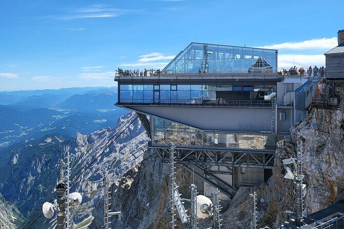 Private Tour to Zugspitze with Cable Car-Tix, Lake Eibsee & Lunch - Morning pickup from Munich: comfortable start, cool drinks, low friction