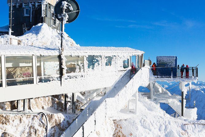 Private Tour to Zugspitze with Cable Car-Tix, Lake Eibsee & Lunch - Grainau and the gateway feel before you go higher
