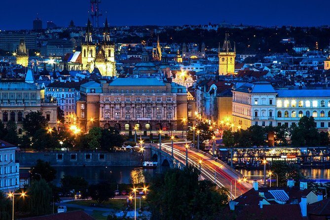 Private Transfer from Berlin to Prague, Hotel-to-hotel, English-speaking driver - Using the ride for sightseeing ideas without turning the day into work