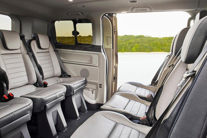 Private Transfer from Munich Airport to Munich City by Luxury Van - What Happens at MUC: Meet-and-Greet, Flight Tracking, and Clear Contact