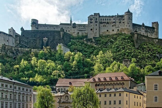 Private Transfer from Munich to Salzburg with 2 hours for sightseeing - Meet the driver: English support without the tour-guide bill