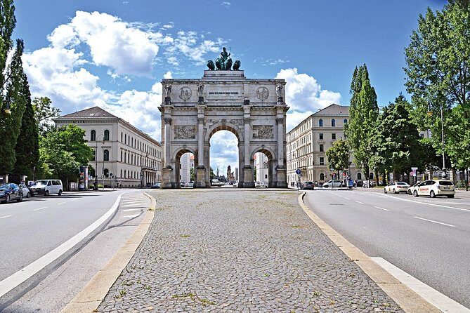 Private transfer from Nuremberg to Munich with 2h for sightseeing - What to do with tickets (and what’s on you)
