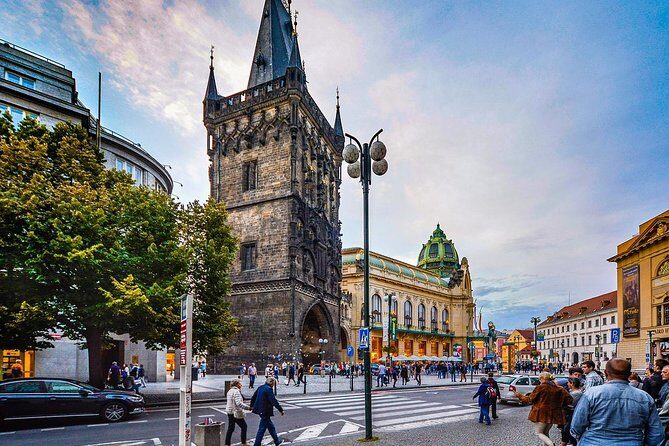 Private Transfer from Nuremberg to Prague with 2h of Sightseeing - Choosing Your Sightseeing Stops Without Overcommitting
