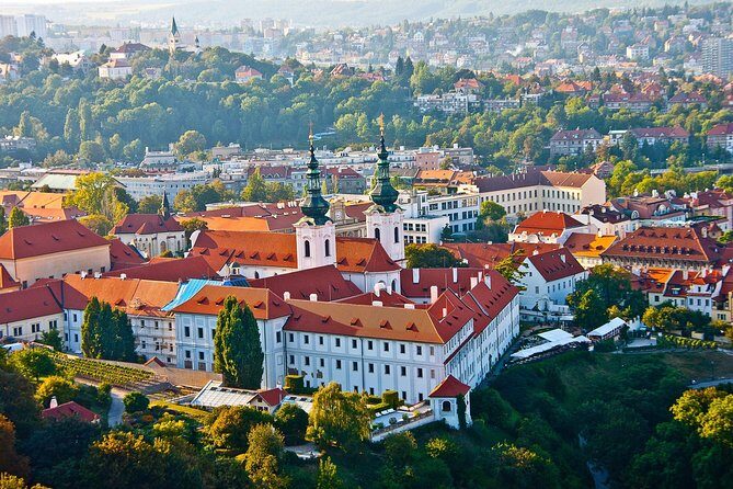 Private Transfer from Nuremberg to Prague with 2h of Sightseeing - Price and Value: When It Feels Worth It