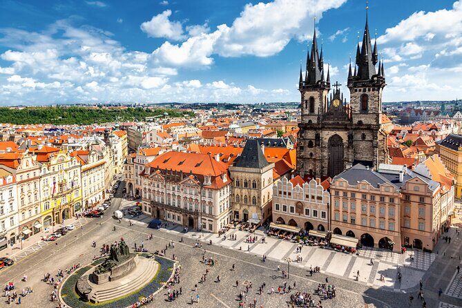 Private transfer from Passau to Prague, 2h Stop, Local driver - How English-Speaking Drivers Help (Without Pretending to Be Guides)