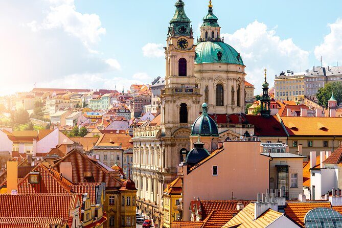 Private transfer from Passau to Prague, 2h Stop, Local driver - Vehicle Options and Luggage Space: Match the Ride to Your Group