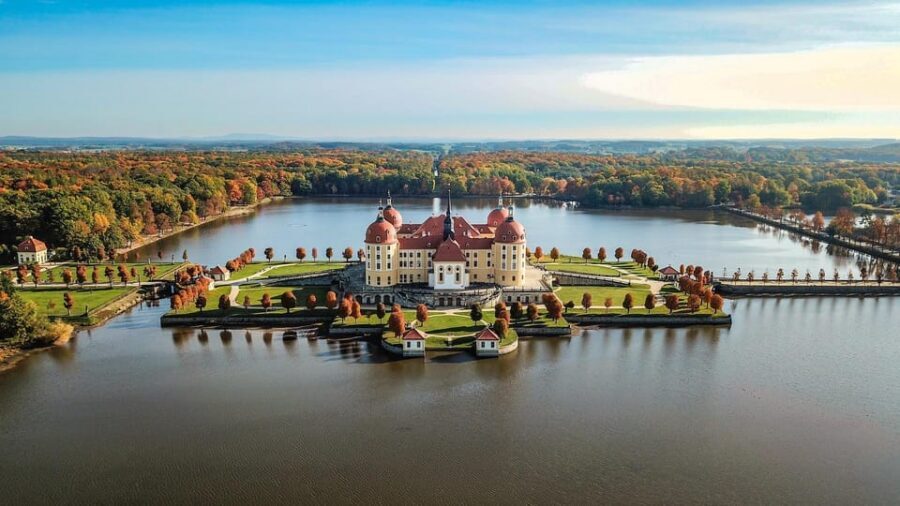 Private trip from Prague to Dresden, Moritzburg & Meissen - Getting Picked Up in Prague Without the Headaches