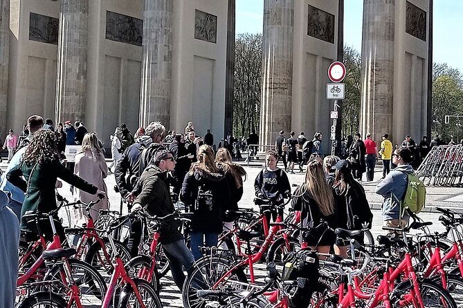 Private Walking Sightseeing Local Berlin Tour Guides up 15 Person - Guides, pace, and why the route feels easy