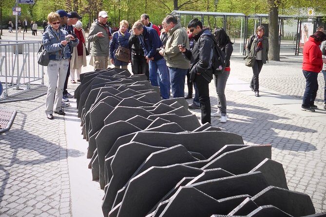 Private Walking Tour: Behind the Iron Curtain and Berlin Wall - Alexanderplatz as the finish: why ending in Mitte works