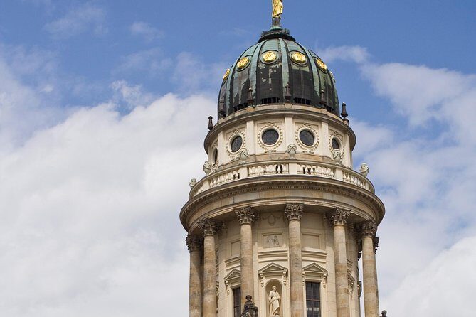 Private walking Tour: Berlin Architecture Tour - Potsdamer Platz: Cold War Ruins Rebuilt into a Modern Hub