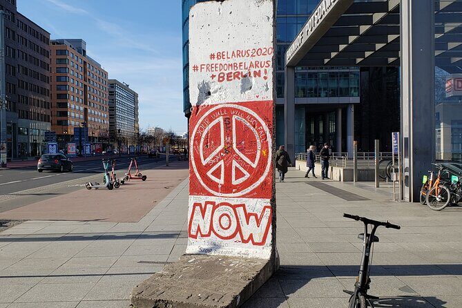 Private Walking Tour: Berlin Wall, Cold War and Checkpoint Charlie - Checkpoint Charlie: the Cold War’s closest-to-real feeling moment