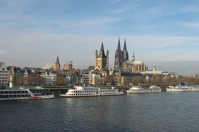 Private walking tour of Cologne's old town - Meeting Cologne Where the Stories Start