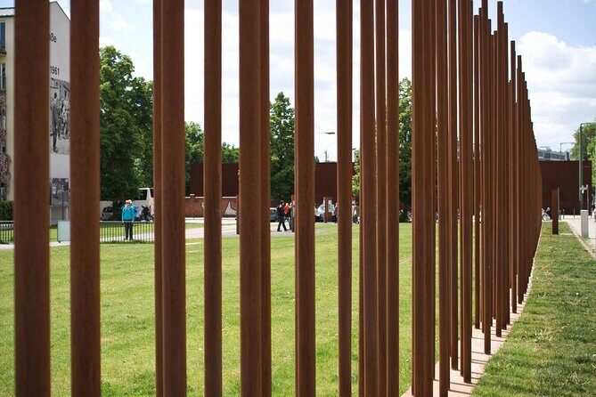 Private Walking Tour: World War 2 and Cold War Sites in Berlin - Fuhrerbunker and Nazi-era sites: seeing how control worked