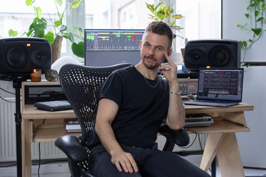 Produce Techno and House Music in Berlin - Why a Berlin Studio Session Beats a Typical Music Class