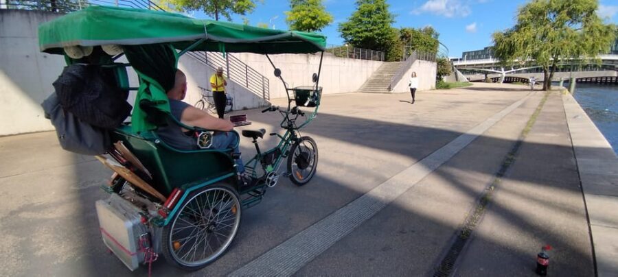 Promotion Berlin Rickshaw Shared Guide (Combo Vehicle Group) - Who this tour suits best (and who might skip it)