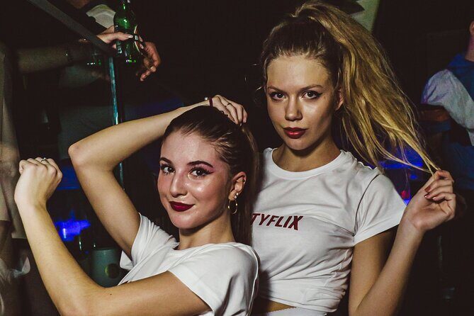Pub Crawl - Drink & Dare - The guide matters: why Alex-style hosting is a big deal