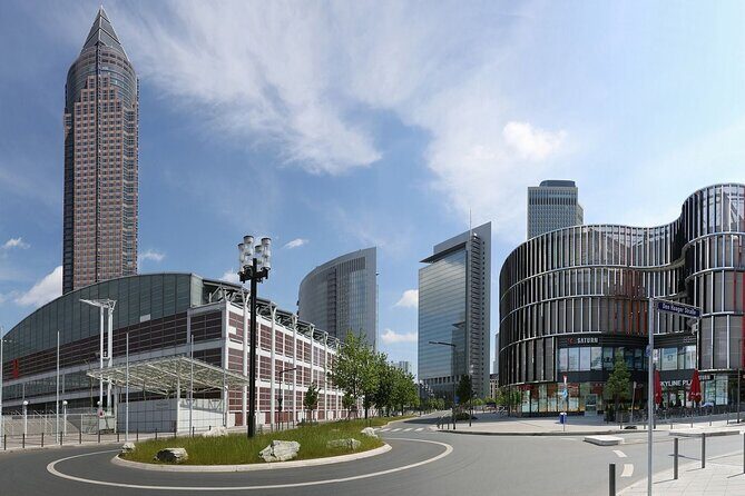 Public Frankfurt Tour: Small Group - Financial Frankfurt views plus the Goethehaus pilgrimage