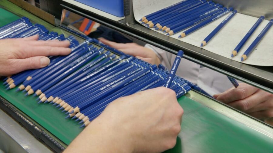 Public guided tour: Production of "wood-cased pencils" - Final call: should you book the wood-cased pencil tour?