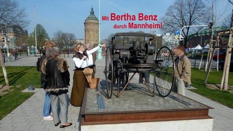 Public tour with Bertha Benz through the city of inventors, costume tour - Getting oriented: starting at the Carl-Benz Monument near the Water Tower