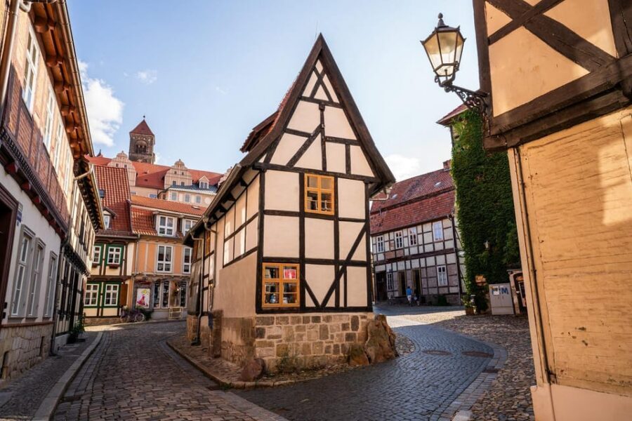 Quedlinburg: Guided City Walk - Highlights tour (private) - Half-timbered Quedlinburg: the timber-framed houses stop you’ll remember