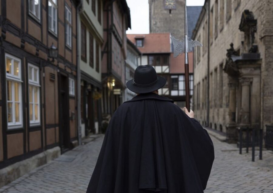 Quedlinburg: Historical Old Town Evening Walking Tour - Quick hits before you go