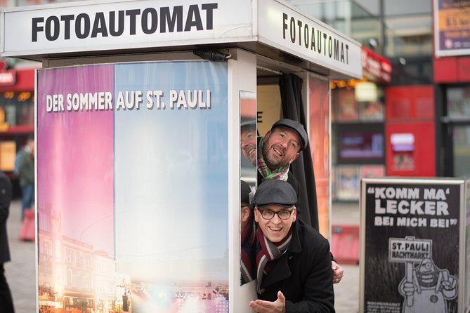 Red light Reeperbahn tour of the neighborhood boys - Price and value: $38.32 for a focused, guided night walk