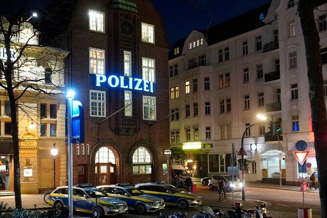 Reeperbahn – Lust & Laster und ne Menge Zaster - Stop 2: Polizeikommissariat 15 Davidwache and the smallest police station