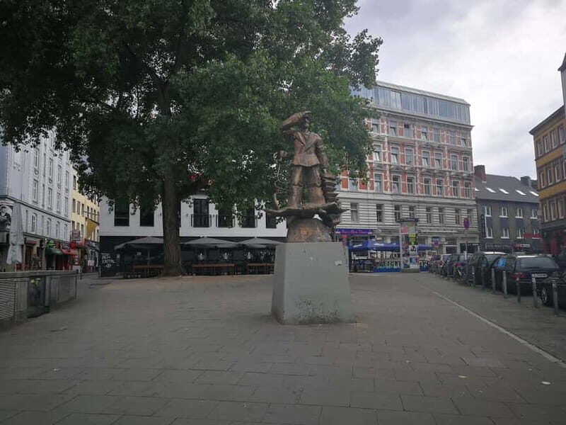Reeperbahn Tour: Sex, Sin, Parties, and Crime - Should you book Sex, Sin, Parties, and Crime?