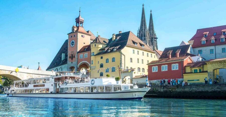 Regensburg: City Highlights Historical Boat Tour - FAQ
