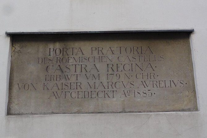 Regensburg - Classic guided tour - Porta Praetoria: the Roman gate that still feels imposing