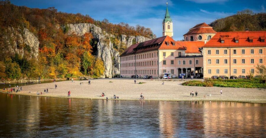 Regensburg: Half-day trip to the Danube Gorge in Weltenburg - Timing and Transport: Easy Van Transfers Without Long Walks
