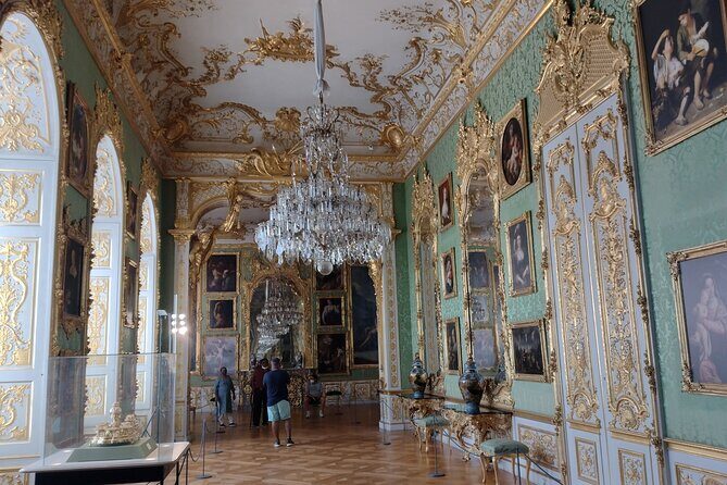 Residence Munich Private Tour including entrance ticket - Price and value: $166.02 per person with tickets included