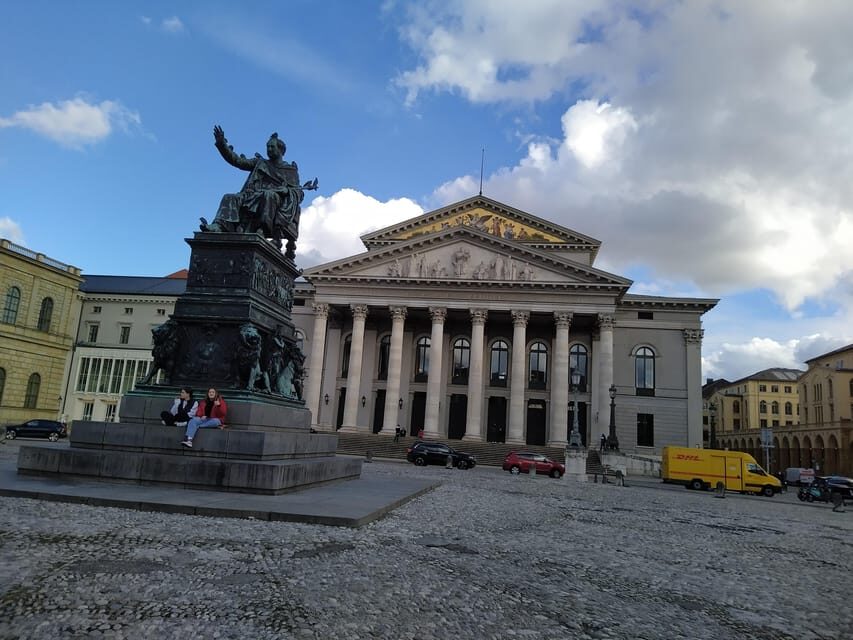 Residence of Munich private tour with skip the line ticket - How the 2-Hour Tour Works Inside a Building This Big