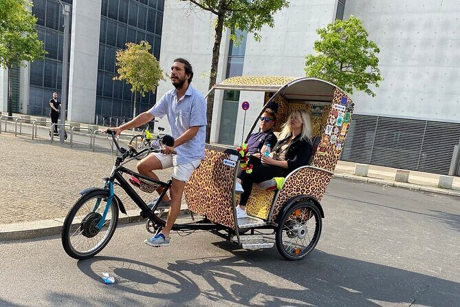 Romantic Berlin Rickshaw City and Photo Tour - incl. pick-up - What This Rickshaw Photo Tour Really Means for Your Day