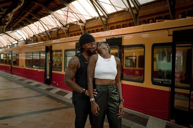 Romantic Couple Photoshoot in the Heart of Berlin - Lush gardens: a break from heavy crowds and stiff poses