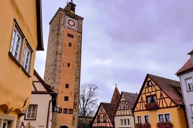 Romantic Road Exclusive Private Tour from Munich to Rothenburg ob der Tauber - Harburg: castle drama with an optional 45-minute private guide
