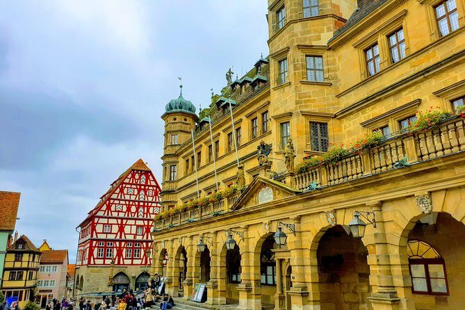 Romantic Road Exclusive Private Tour from Munich to Rothenburg ob der Tauber - Käthe Wohlfahrt Weihnachtsdorf: Christmas year-round with an air-conditioned walk