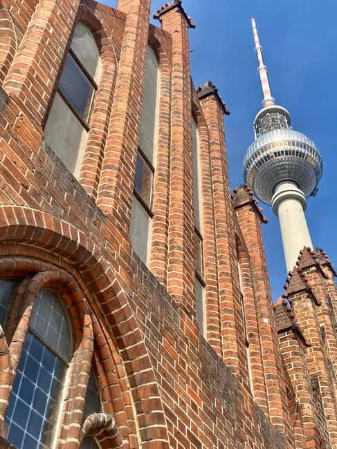 Rude Bastards tour of Medieval Berlin - The Rude Bastards Old Berlin in 60 seconds