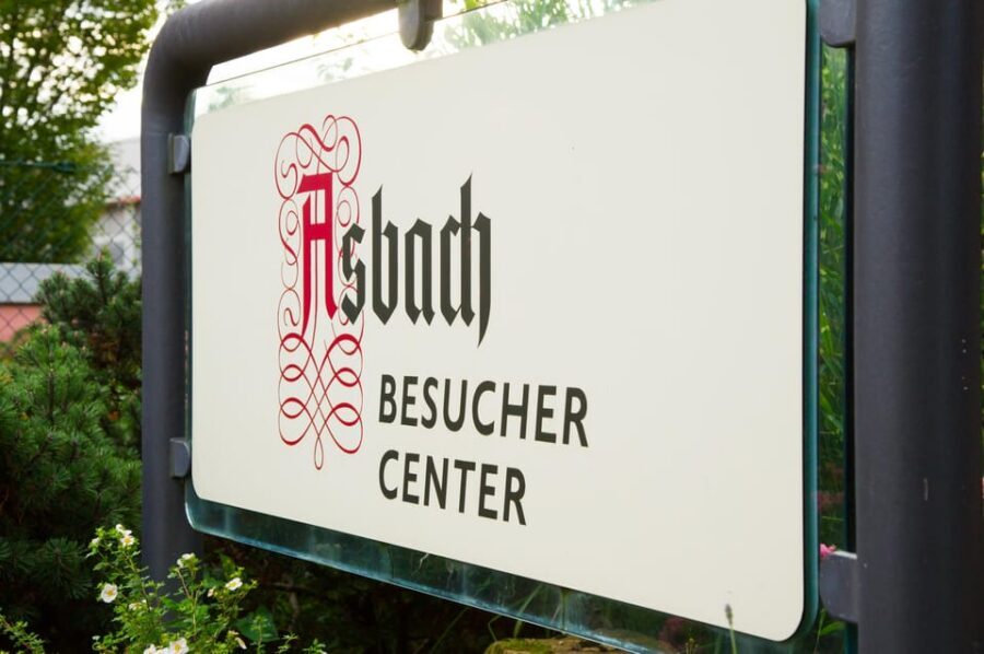 Rüdesheim: Guided tour of the Asbach Visitor Center & tasting - The guided part: expert German tour, small-group pace