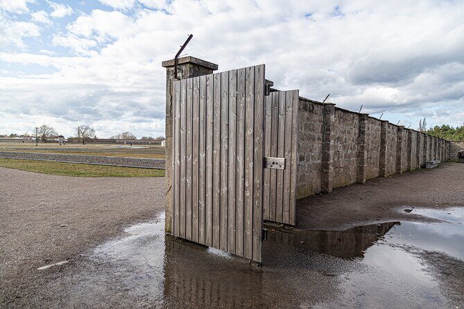 Sachsenhausen Concentration Camp Bus Tour - Group size: why max 30 helps