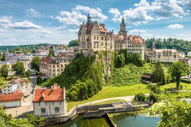 Scenic Baden-Baden Private Walking Tour: Exploring Historic Charm - Start at Caracalla Spa: setting the scene with views and spa tradition