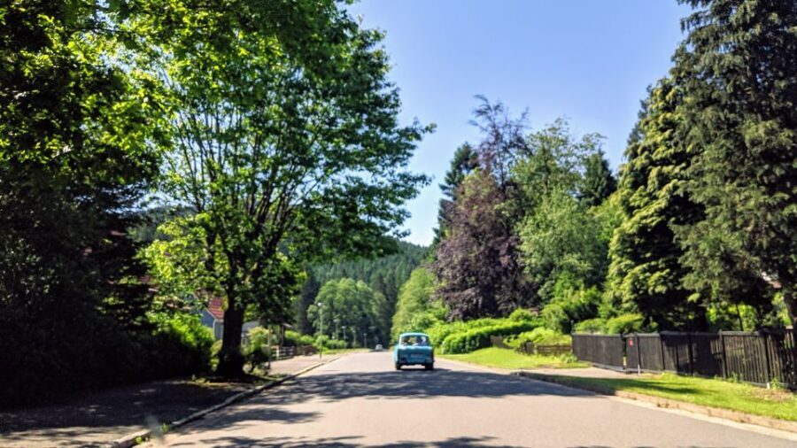 Schkeuditz: 4-Hour Vintage East German Trabant Rental - Where to find your Trabi in Schkeuditz